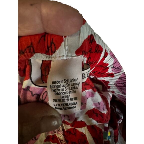 Victoria Secret White Soft Cotton with Pink Red Lips Pajama Pants Size LG - Picture 3 of 5